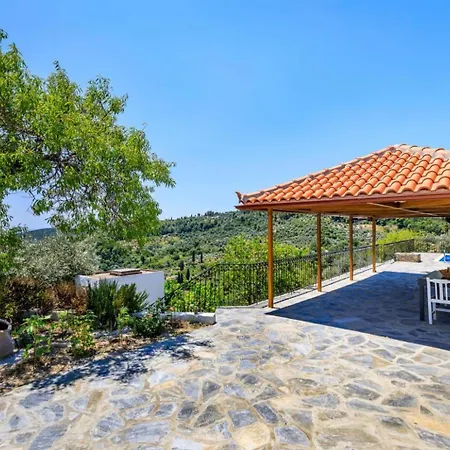 Oak Tree Villa Pefkias