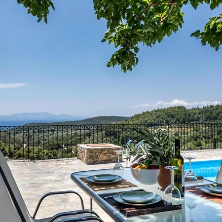 Oak Tree Villa
