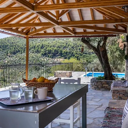 Oak Tree Villa *